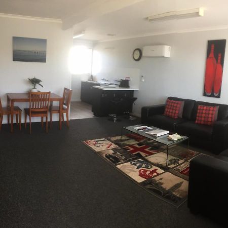 ברידפורט Old Pier Apartments מראה חיצוני תמונה